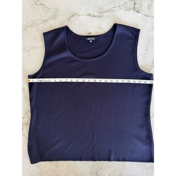 Misook Top Sz PXL Navy Knit Layering Tank Scoop Neck Classic Travel Shell Blouse - Picture 4 of 6